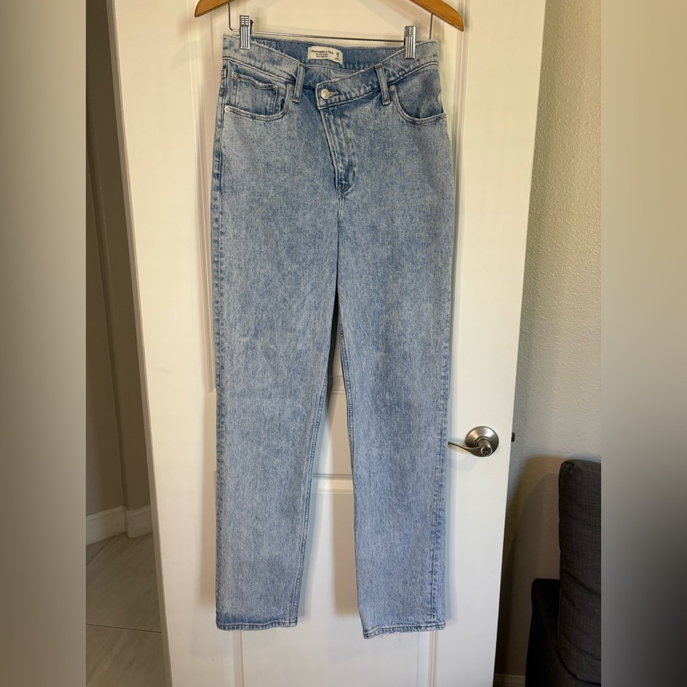 Abercrombie & Fitch The 90s Straight Ultra High-Rise Jeans Crossover Size 28 L - Picture 2 of 9